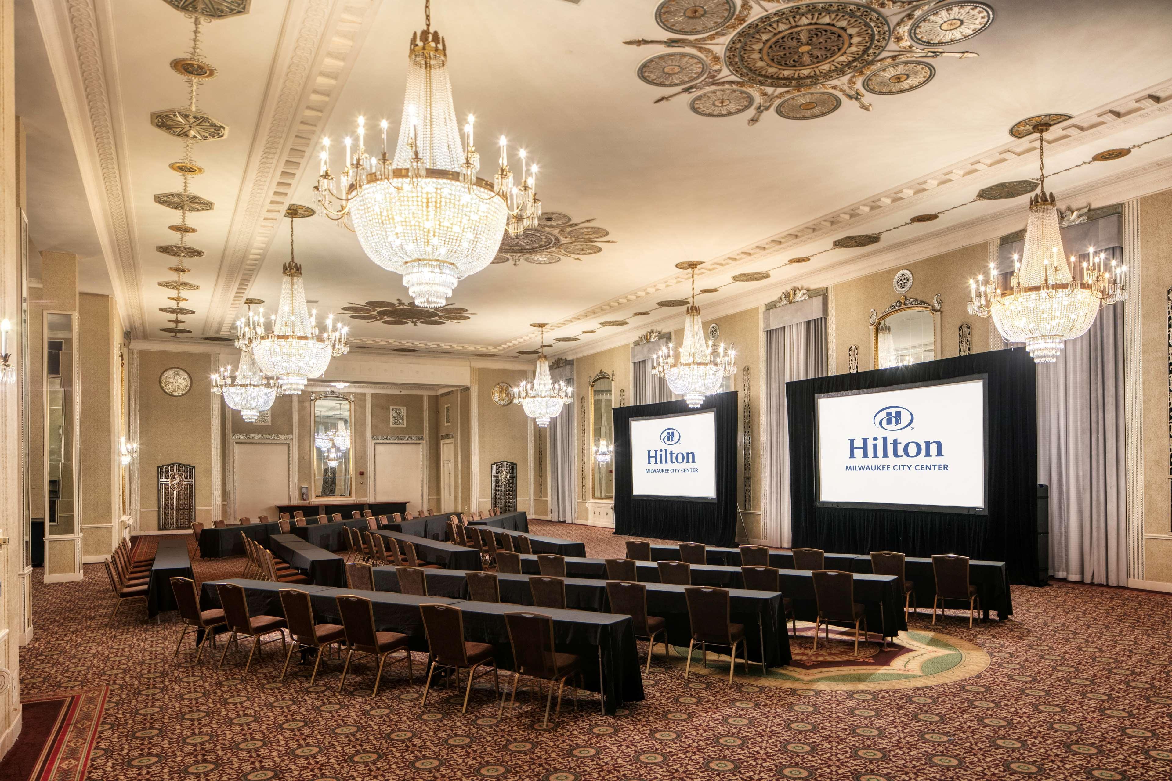 Готель Hilton Мілвокі Екстер'єр фото
