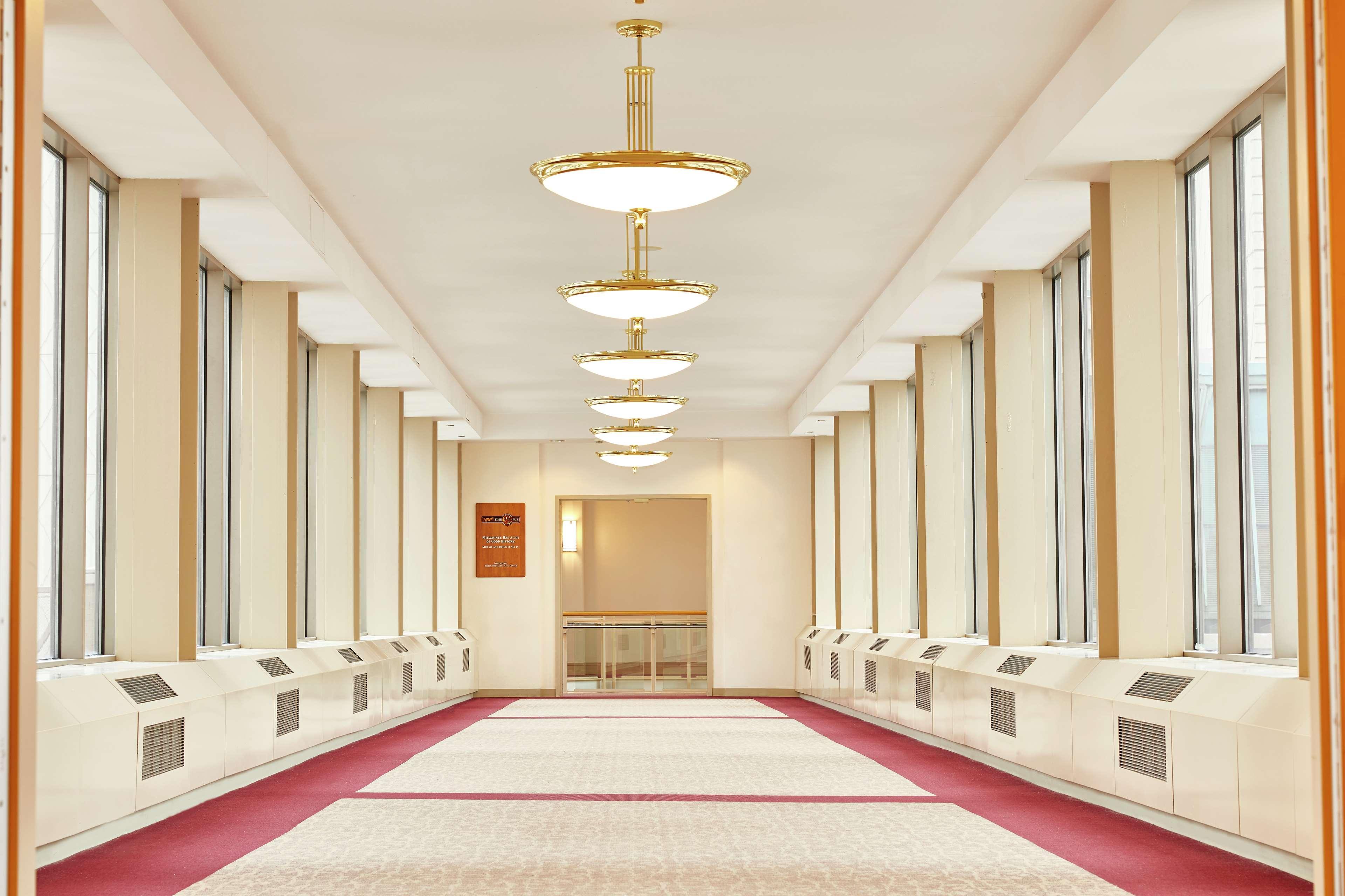 Готель Hilton Мілвокі Екстер'єр фото